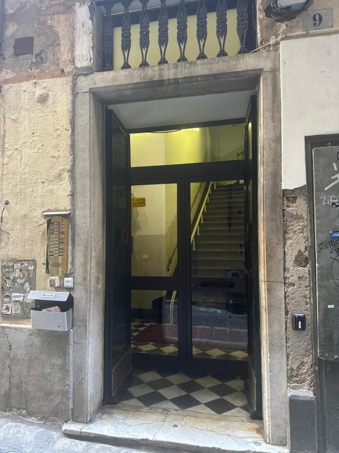 Ridi Che Ti Passa In Vico Del Fieno Apartment Genoa Exterior photo